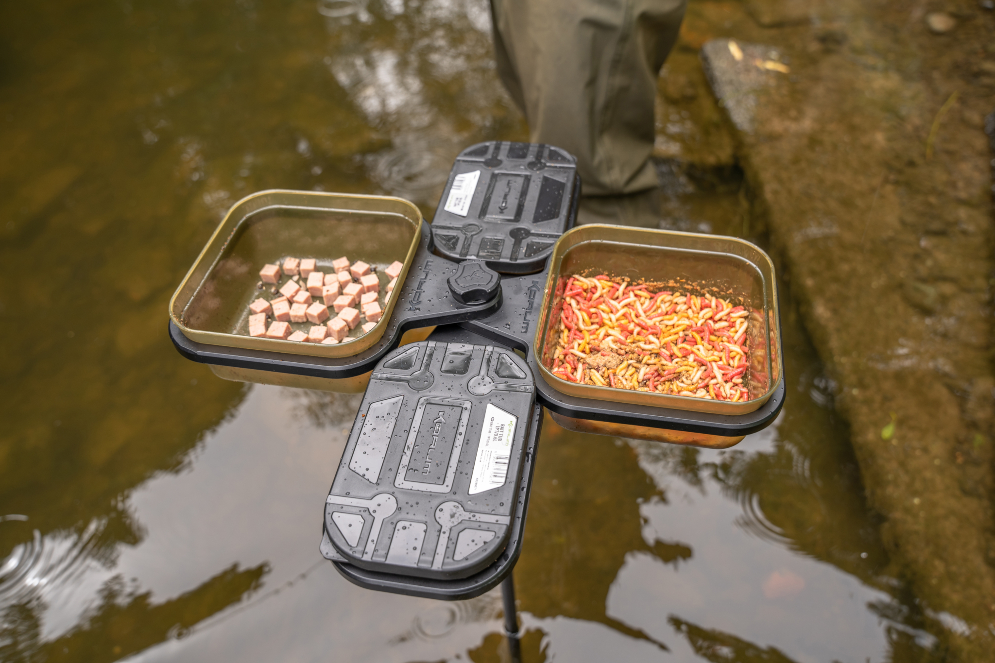 K0310190 Compact Bait Waiter Set ls 08