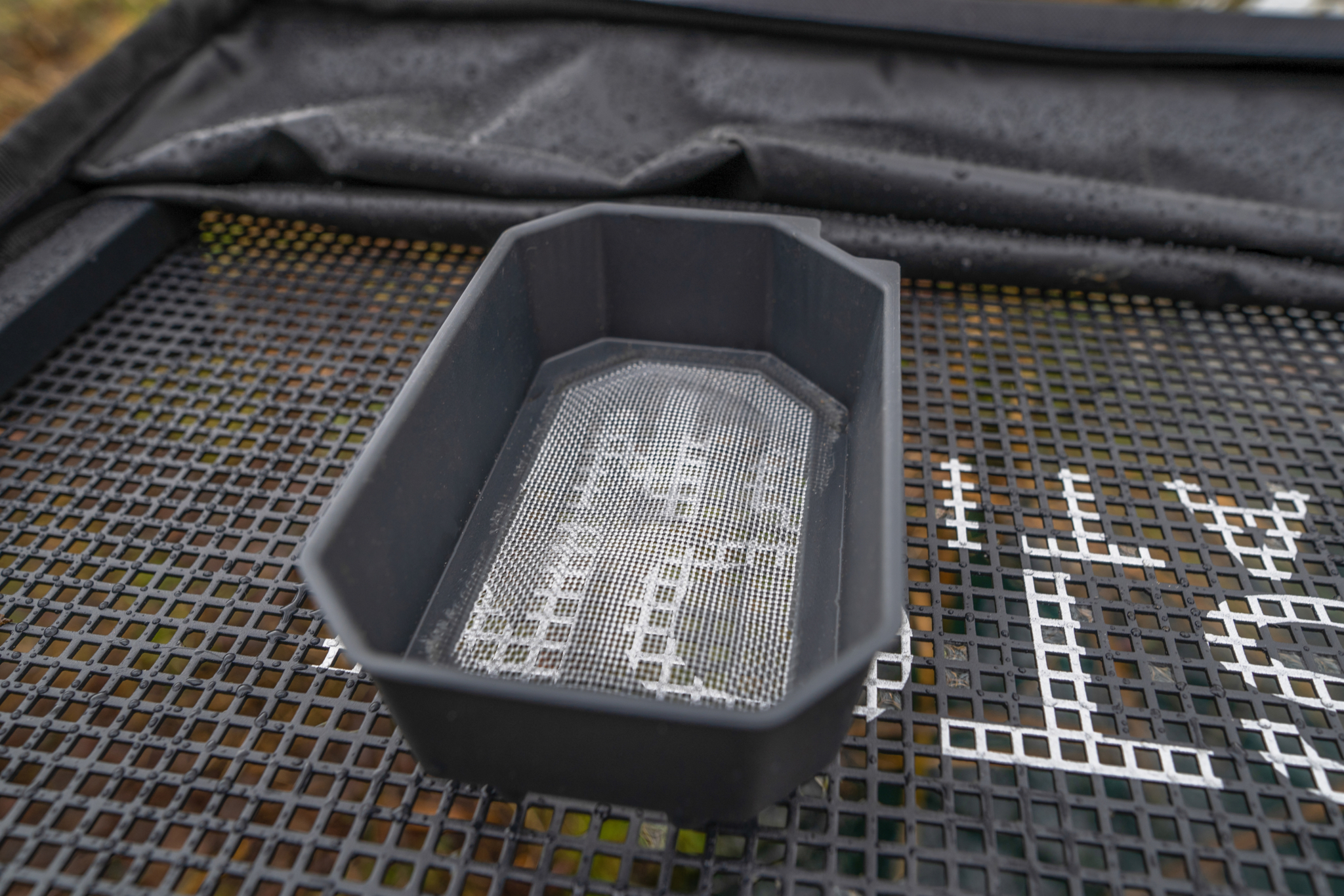 P0260013 1pt Sieve ls 01
